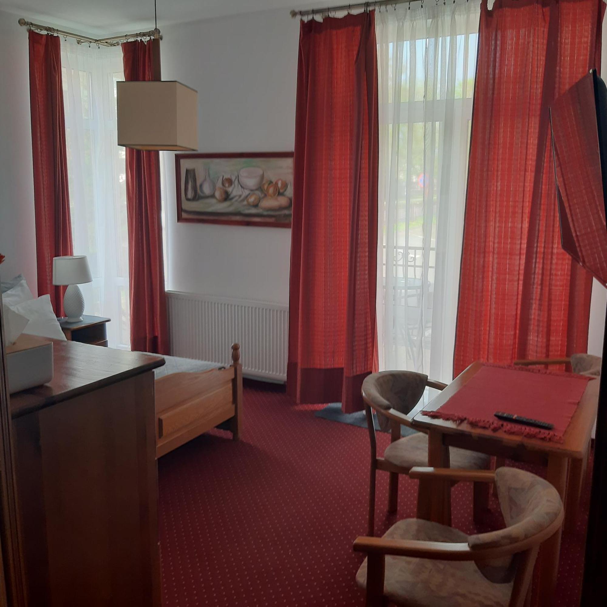 Hotel Polak Zamość Buitenkant foto