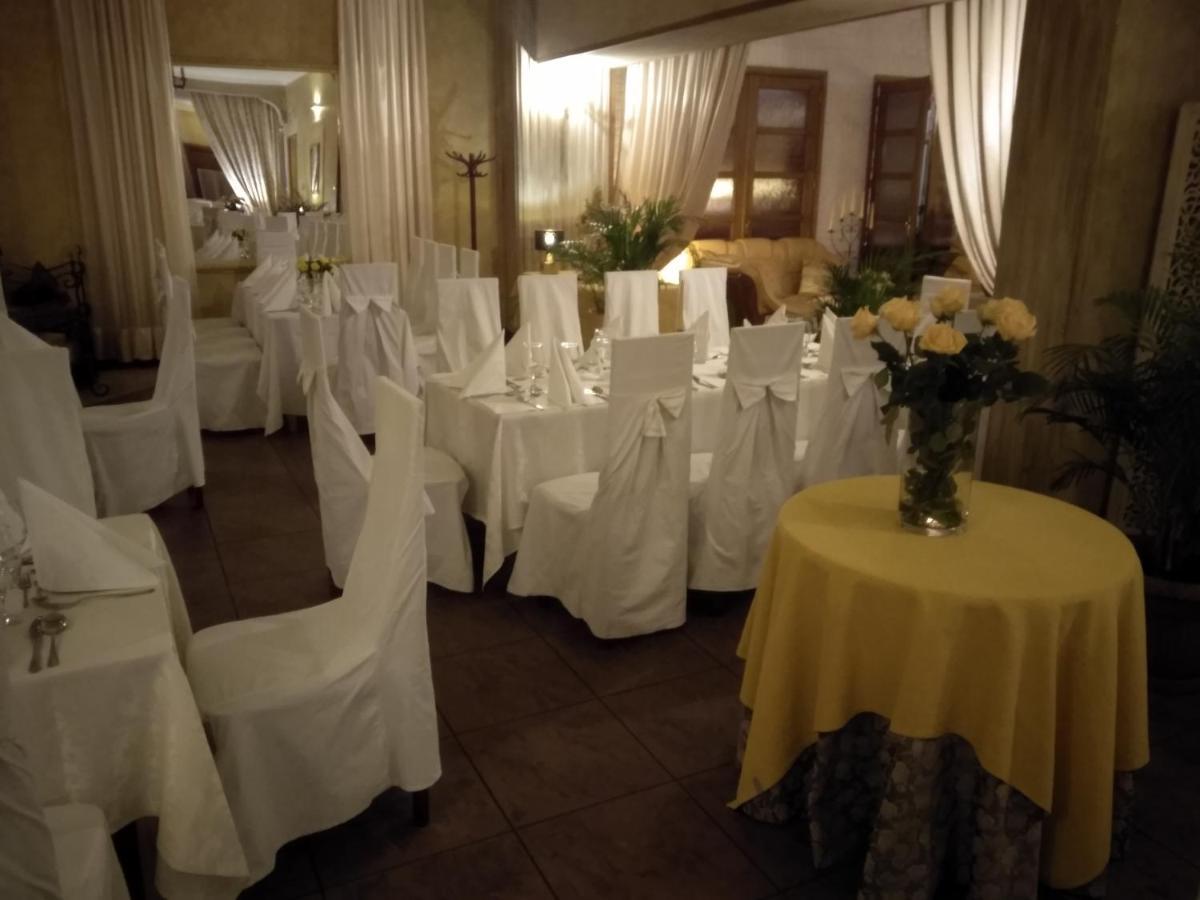 Hotel Polak Zamość Buitenkant foto