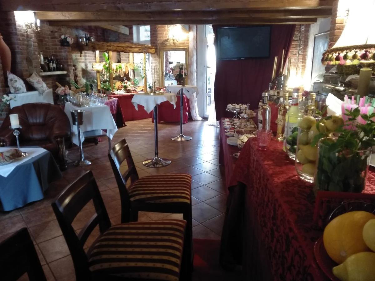 Hotel Polak Zamość Buitenkant foto