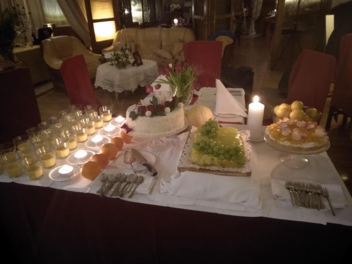 Hotel Polak Zamość Buitenkant foto